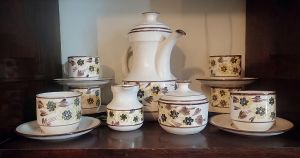 Juego De Te Vintage Cerámica 6 Tazas Mas 3 Piezas. Precio 620